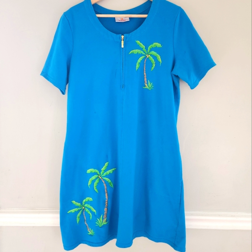 Quacker Factory Blue Short Sleeve Beach cover up with Pam trees Size M
